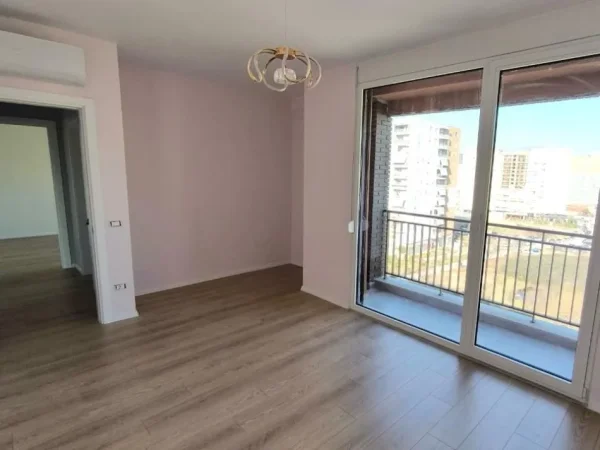 Tirane, jepet me qera apartament 2+1+Aneks+Ballkon Kati 7, 101 m² 670 € (Rruga e Dafinave)