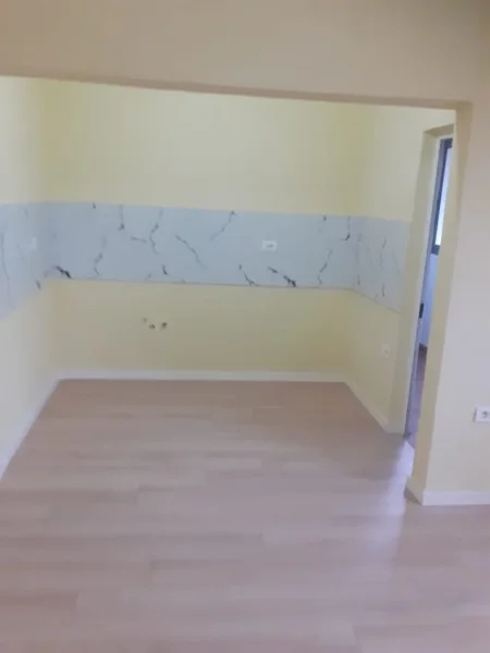 Tirane, shitet apartament 1+1 Kati 4, (Shkolla e Bashkuar)