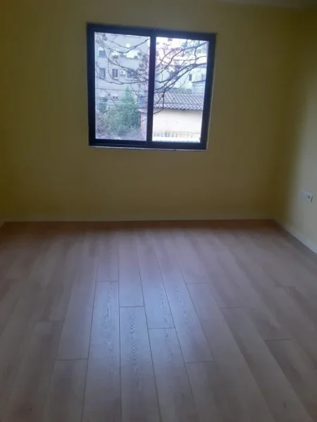 Tirane, shitet apartament 1+1 Kati 4, (Shkolla e Bashkuar)