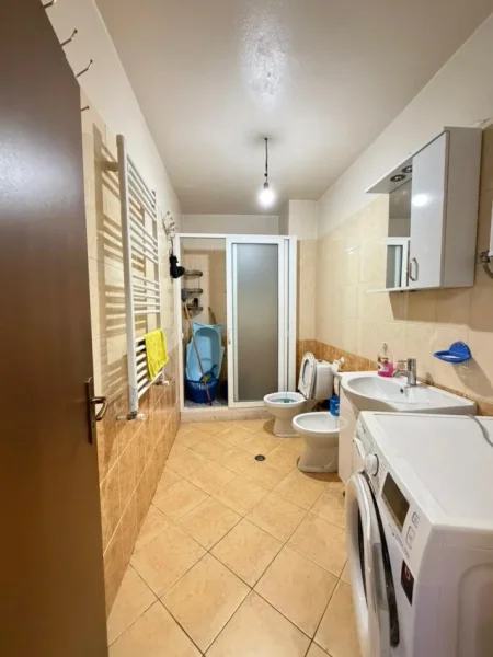 Qera, Apartament 2+1, Terminali i Autobuzëve, Tirane, 450 €