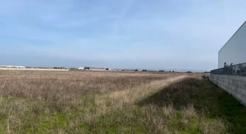 Durres, truall , 4.000 m² 310.000 € 