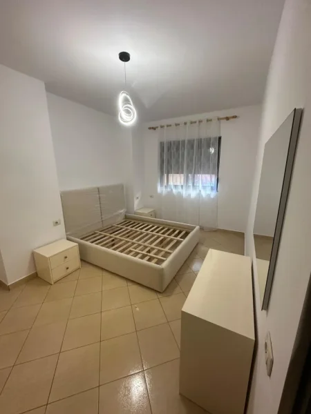 Tirane, jepet me qera apartament 2+1 Kati 4, 90 m² 450 € (Astir)