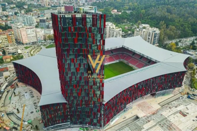 Tirane, jepet me qera ambjent biznesi Kati 4, 448 m² 12.544 € (STADIUMI ARENA CENTER )