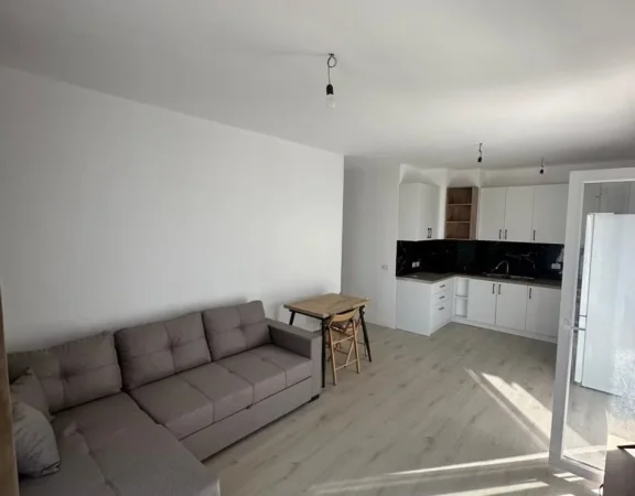 Tirane, jepet me qera apartament 2+1 Kati 7, 80 m² 500 € (Univers City)