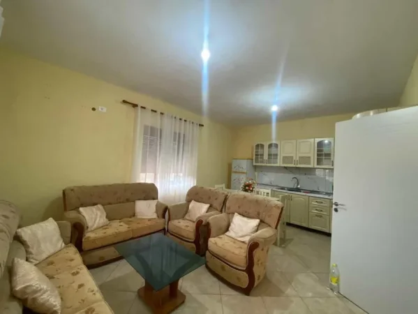Tirane, jepet me qera shtepi 2+1+parkim Kati 1, 90 m² 300 € (Farke e Vogel , Rruga Daxhit)