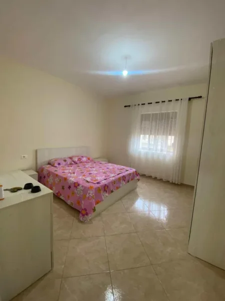 Tirane, jepet me qera shtepi 2+1+parkim Kati 1, 90 m² 300 € (Farke e Vogel , Rruga Daxhit)