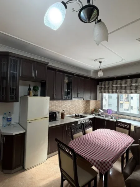 Tirane, jepet me qera apartament 2+1+Ballkon Kati 4, 85 m² 500.000 € (Loni ligori ,Astir)
