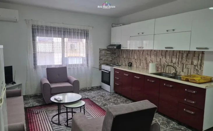 Tirane, jepet me qera apartament 2+1 Kati 4, 93 m² 625 € (Rruga Ymer Kurti)