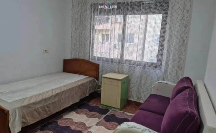 Tirane, jepet me qera apartament 2+1 Kati 4, 93 m² 625 € (Rruga Ymer Kurti)