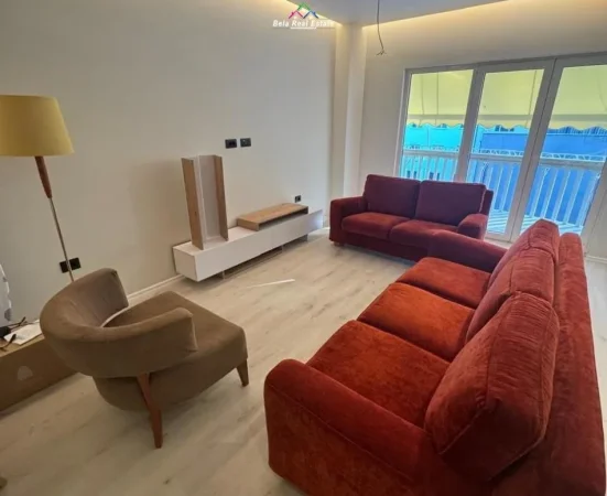 Tirane, jepet me qera apartament 1+1 Kati 3, 70 m² 850 € (Rruga e Elbasanit)