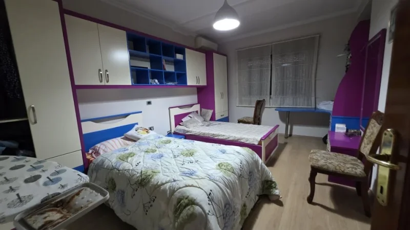 Tirane, shitet apartament 2+1+Aneks+Ballkon Kati 8, 108 m² 265.000 € 