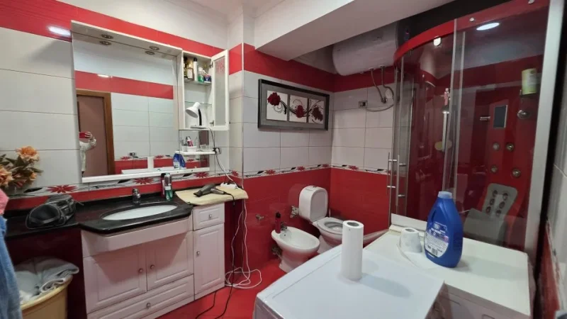 Tirane, shitet apartament 2+1+Aneks+Ballkon Kati 8, 108 m² 265.000 € 