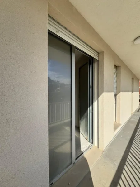 Tirane, shitet apartament 2+1+Ballkon , 129 m² 323.000 € (Currila)