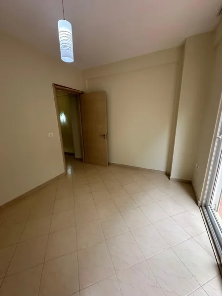 Tirane, shitet apartament duplex Dublex Kati 2, 159 m² 279.998 € (Kodr)