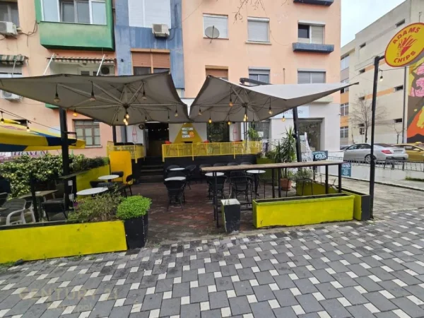 Tirane, shitet ambjent biznesi Kati 0, 127 m² (prane zogut te zi)