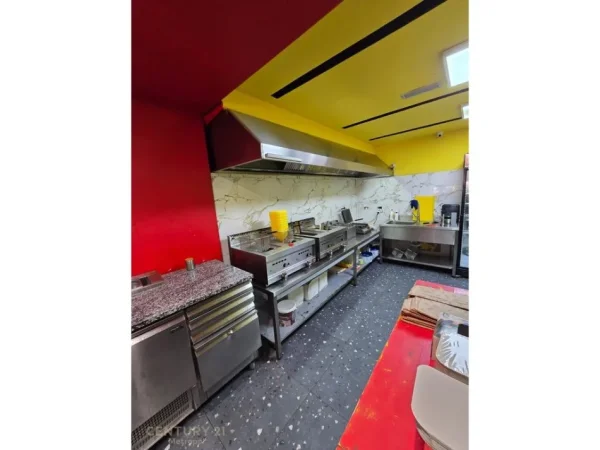 Tirane, shitet ambjent biznesi Kati 0, 127 m² (prane zogut te zi)