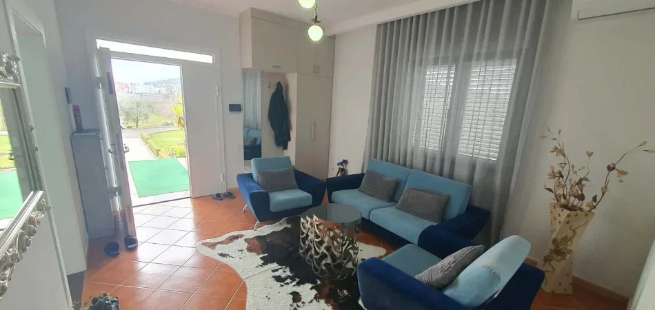Tirane, shitet nga Pronari, pa-komision Vile 3 Katshe Kati 3, 10.000 m² 1.200.000 € (Rruga e Tullave)