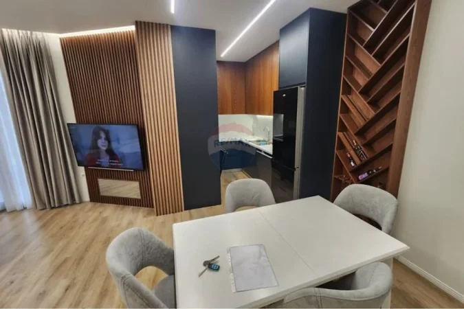 Tirane, jepet me qera apartament , 105 m² 900 € (Bulevardi i Ri, Tiranë)