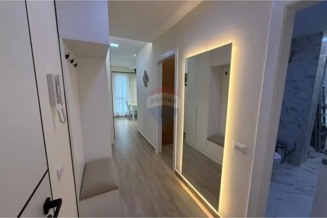 Tirane, jepet me qera apartament , 50 m² 701 € 