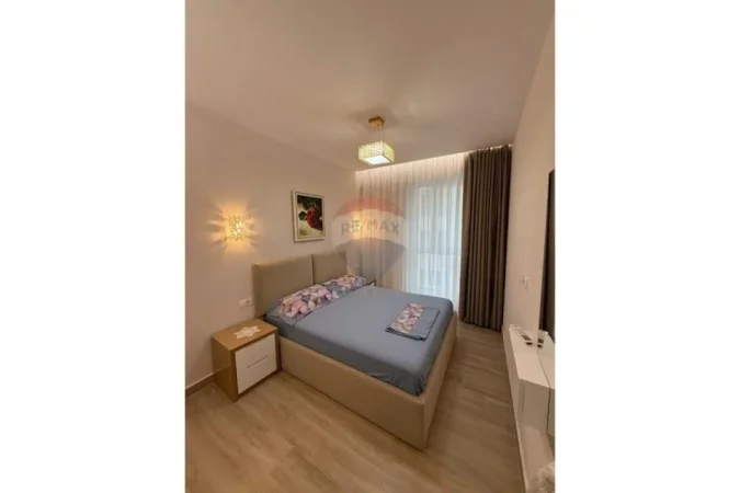 Tirane, jepet me qera apartament , 50 m² 701 € 