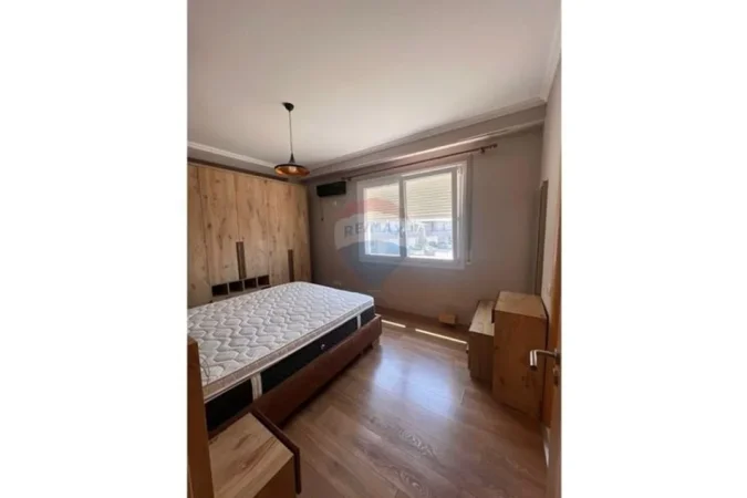 Tirane, jepet me qera apartament , 98 m² 850 € (Kopshti Botanik, Tiranë)