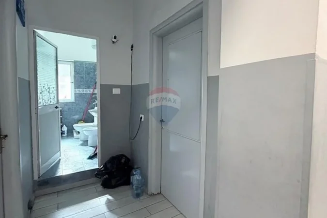 Tirane, jepet me qera apartament , 100 m² 1.100 € (Kopshti Botanik)