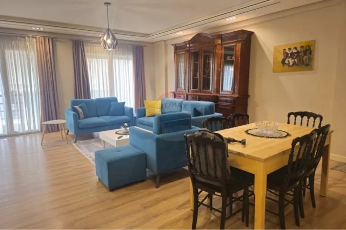 Tirane, jepet me qera apartament , 132 m² 1.700 € (Rruga Marko Boçari)