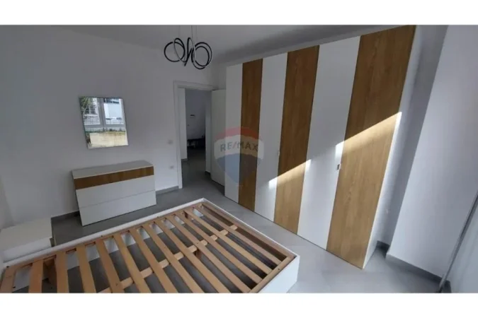 Tirane, jepet me qera apartament , 65 m² 500 € (QSUT)