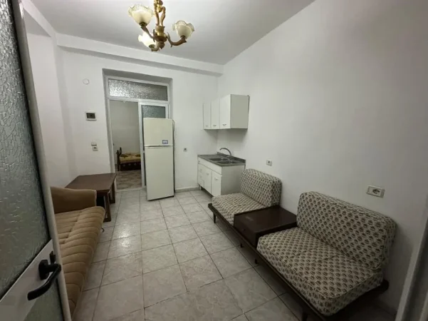 Tirane, shitet apartament 3+1+Ballkon Kati 0, 103 m² 170.000 € (Rruga Mine Peza)