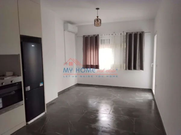 Tirane, jepet me qera apartament 1+1+Ballkon Kati 3, 60 m² 500 € (Rruga e Dibres)