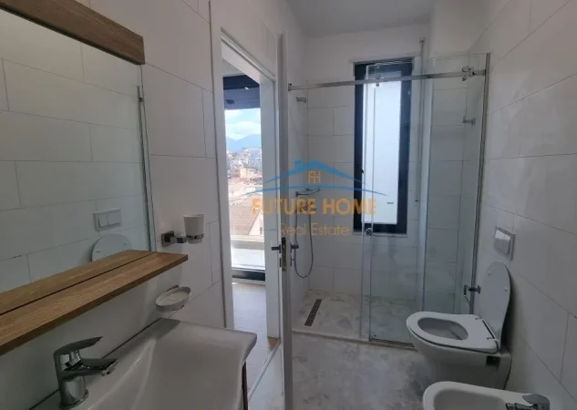 Tirane, shitet apartament 2+1 Kati 4, 83 m² (rruga xhanfize keko)