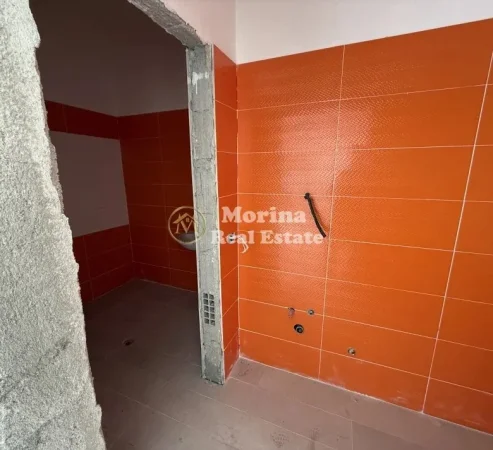 Tirane, shitet ambjent biznesi Kati 0, 80 m² 149.350 € (Liqeni i Thate)