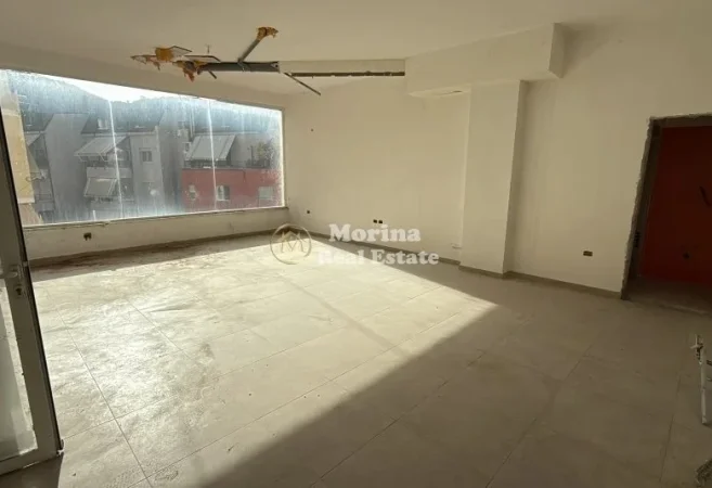 Tirane, shitet ambjent biznesi Kati 0, 80 m² 149.350 € (Liqeni i Thate)