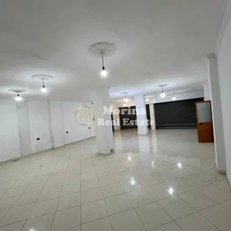 Tirane, jepet me qera ambjent biznesi Kati 1, 100 m² 400 € (Jordan Misja)
