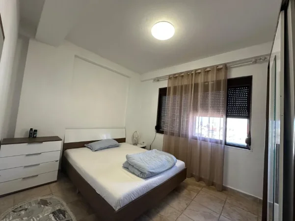 Tirane, jepet me qera apartament 3+1+Ballkon Kati 6, 120 m² 700 € (Rruga Mine Peza)