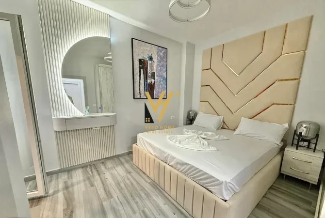 Tirane, jepet me qera apartament 2+1+Ballkon Kati 4, 90 m² 670 € (FRESKU)