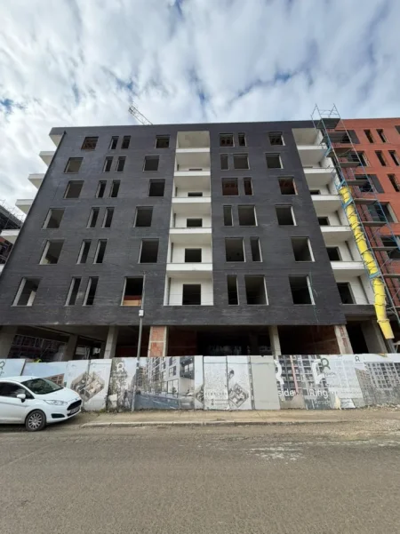 Tirane, shitet apartament 2+1 Kati 4, 116.853 m² 116.853 € (RINGISDE REZIDENCE)