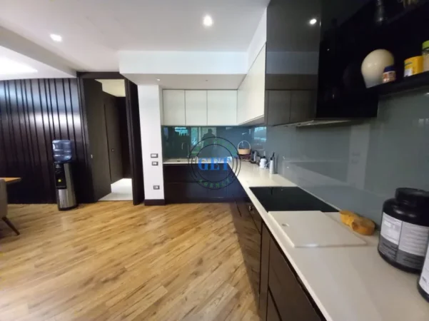 Durres, shitet apartament ne plazh 4+1 , 360 m² 500.000 € (Plazh Iliria)