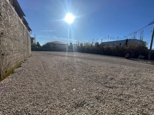 Durres, jepet me qera , 600 m² 500 € 