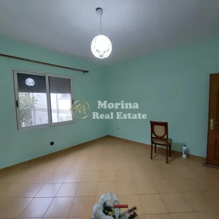 Tirane, jepet me qera apartament 2+1 Kati 2, 110 m² 500 € (Shkolla e Bashkuar)