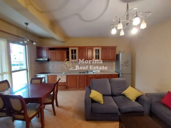 Tirane, jepet me qera apartament 2+1 Kati 2, 110 m² 500 € (Shkolla e Bashkuar)