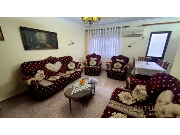 Tirane, jepet me qera apartament 2+1 Kati 3, 70 m² 500 € (Rruga Mihal Grameno)