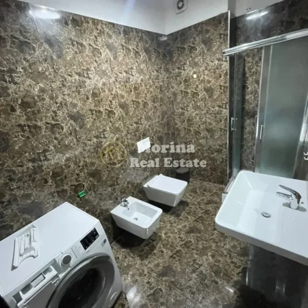 Tirane, jepet me qera apartament 2+1 Kati 8, 105 m² 900 € (Zogu i ZI)