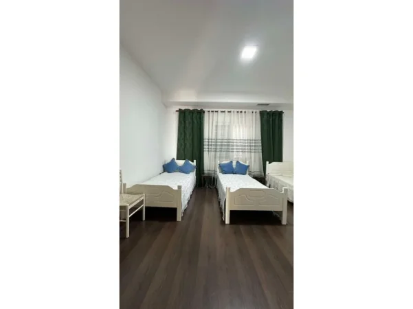 Tirane, shitet Vile 3 Katshe Kati 4, 737 m² 450.000 € (Kodra e Priftit)