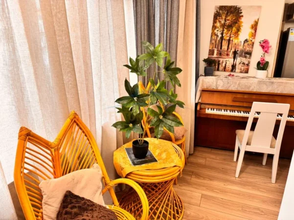 Tirane, jepet me qera apartament 3+1 Kati 3, 92 m² 1.200 € (Bulevardi B.Curri)