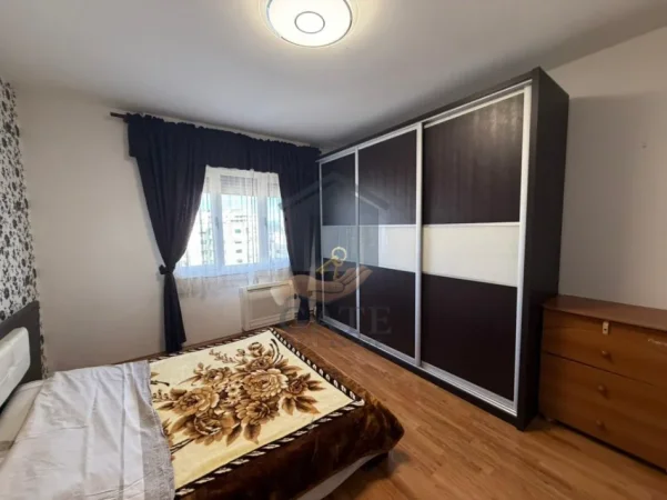 Durres, jepet me qera apartament 2+1 Kati 6, 110 m² 650 € (Qender)