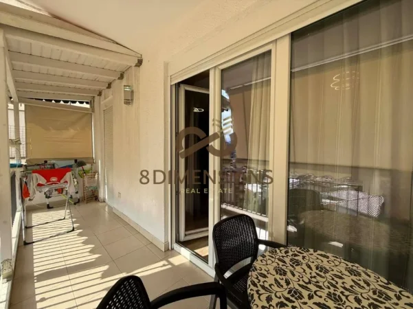 Tirane, shitet 1+1+Ballkon Kati 4, 99 m² 223.000 € (qyteti studenti)