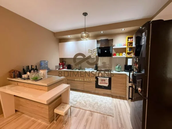 Tirane, shitet 1+1+Ballkon Kati 4, 99 m² 223.000 € (qyteti studenti)