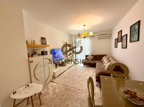 shitet apartament 2+1+Ballkon Kati 4, 95 m² 212.000 € (qyteti studenti)