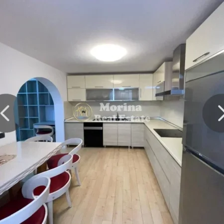 Tirane, shitet apartament 2+1 Kati 4, 100 m² 188.000 € (Shkolla e Baletit)